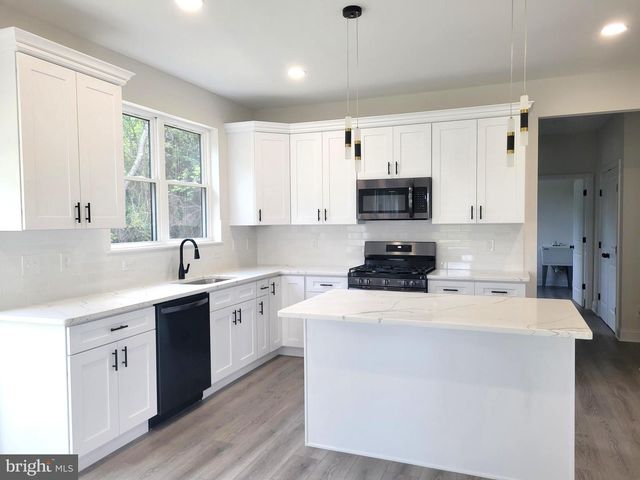 103 HEATHERWOOD DR, Vineland, NJ 08360