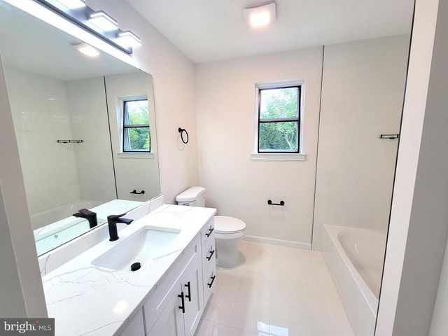 103 HEATHERWOOD DR, Vineland, NJ 08360
