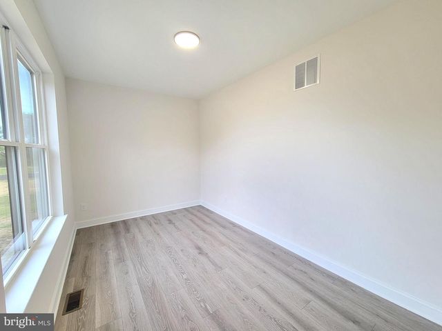 103 HEATHERWOOD DR, Vineland, NJ 08360
