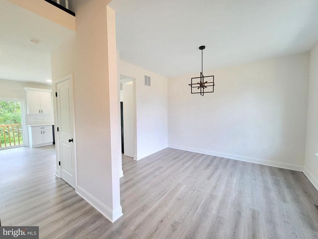 103 HEATHERWOOD DR, Vineland, NJ 08360