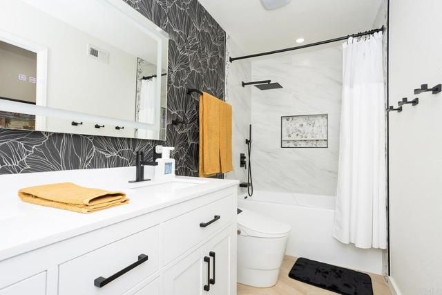 5627 Yerba Anita, San Diego, CA 92115