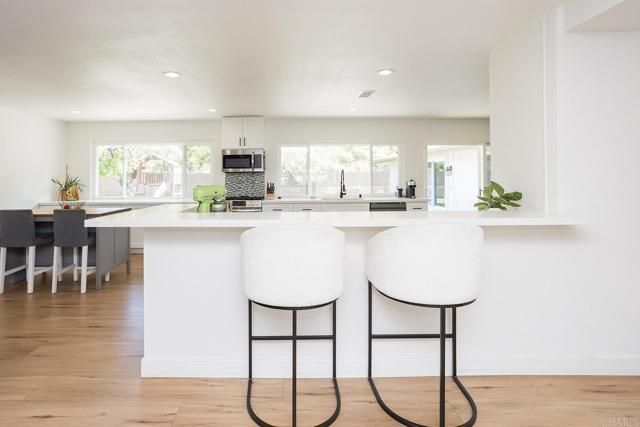 5627 Yerba Anita, San Diego, CA 92115