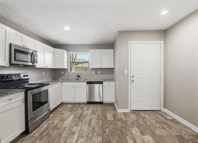 3424 Balboa Circle 48, Montgomery, TX 77356