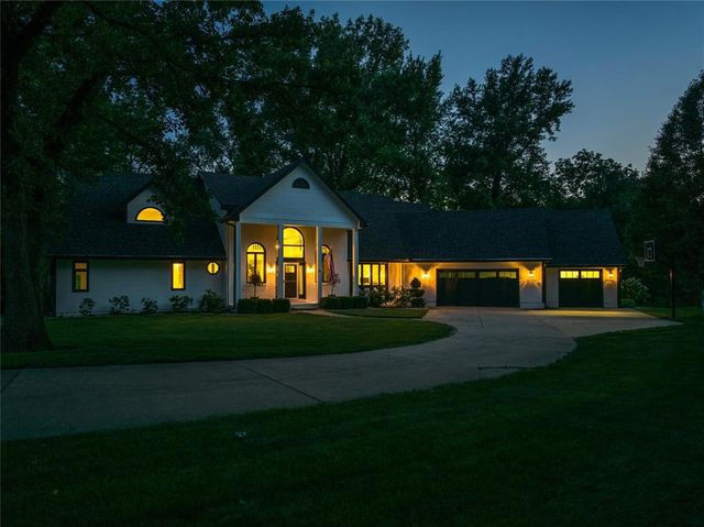 2505 NE 97th. Place, Ankeny, IA 50021