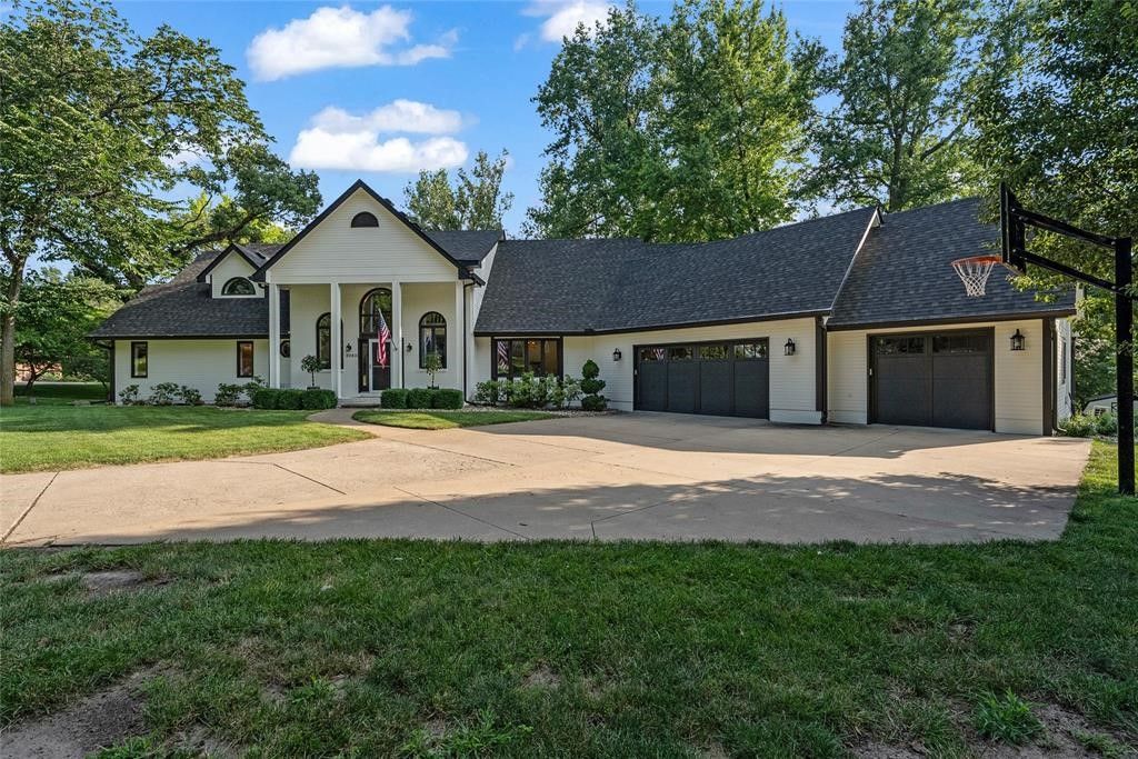 2505 NE 97th. Place, Ankeny, IA 50021