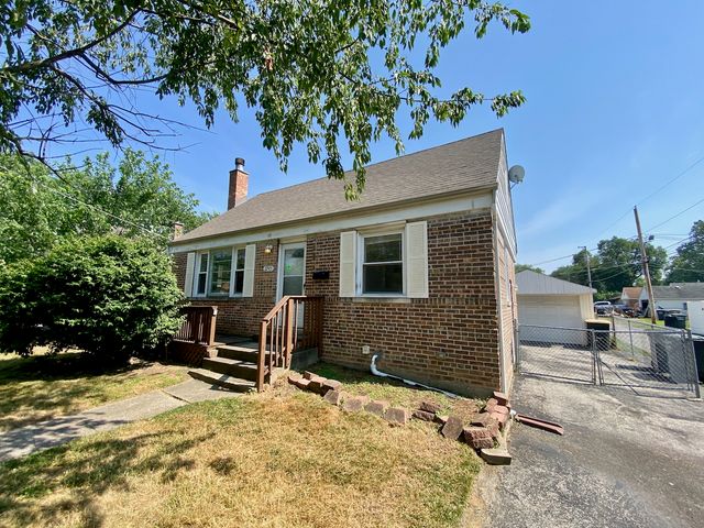 2745 179th Street, Lansing, IL 60438