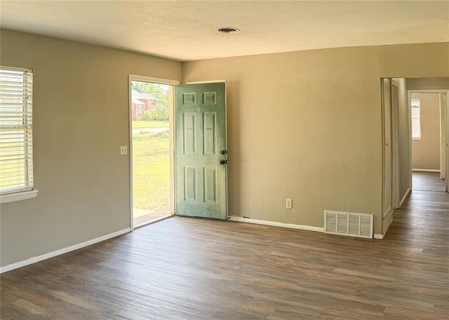 817 S Kelly Street, Edmond, OK 73003