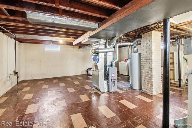 13711 Backus Street, Southgate, MI 48195