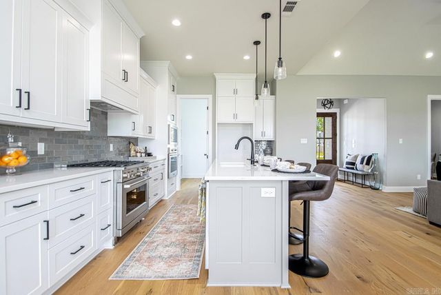 4917 Lake Vista Drive, Benton, AR 72019