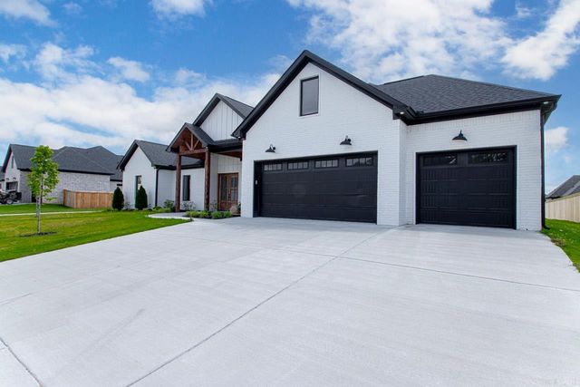 4917 Lake Vista Drive, Benton, AR 72019