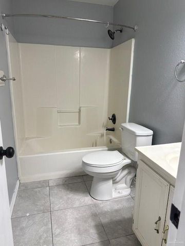 2924 N Brenda N Street, Edinburg, TX 78541