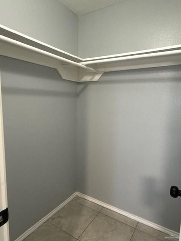 2924 N Brenda N Street, Edinburg, TX 78541