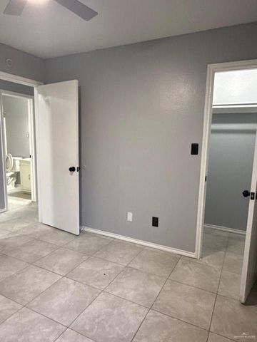 2924 N Brenda N Street, Edinburg, TX 78541