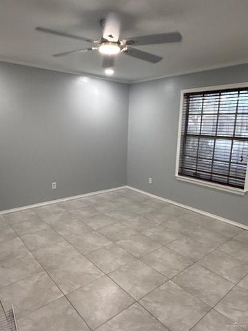 2924 N Brenda N Street, Edinburg, TX 78541