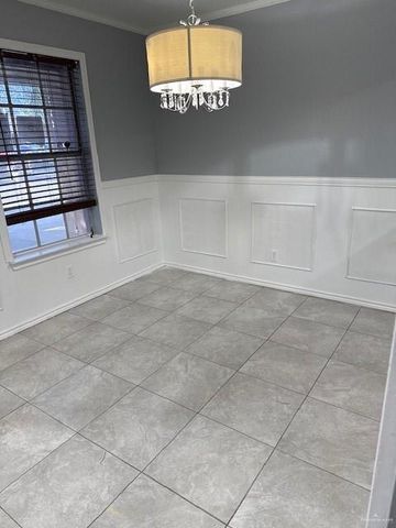 2924 N Brenda N Street, Edinburg, TX 78541