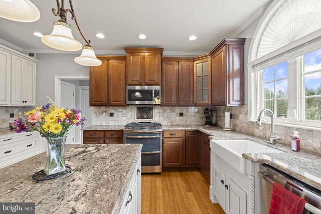 108 DANTON LN, Mullica Hill, NJ 08062