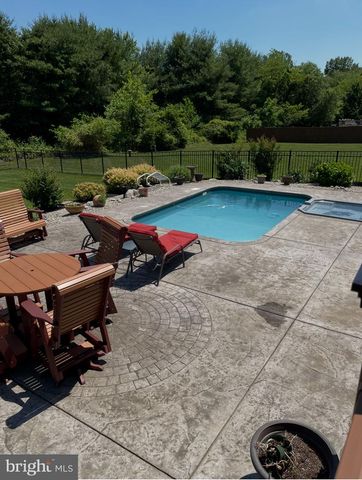 108 DANTON LN, Mullica Hill, NJ 08062