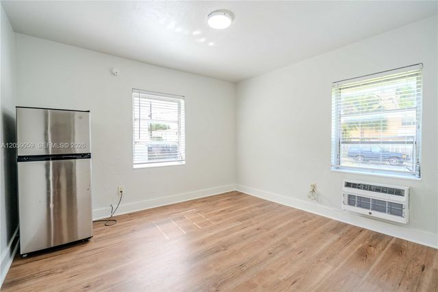 433 NE 82nd St 1, Miami, FL 33138