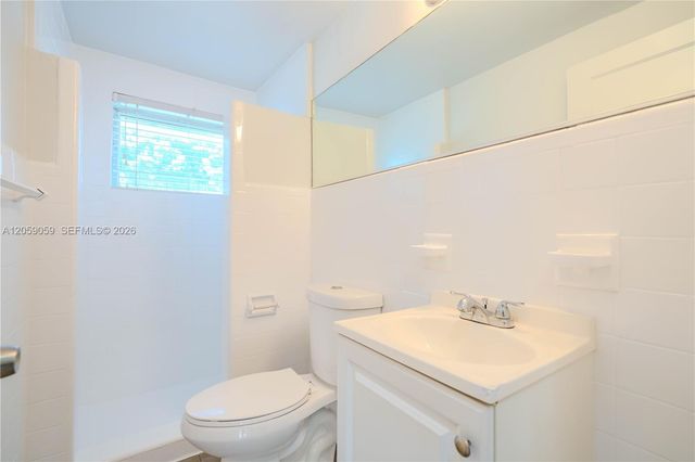 433 NE 82nd St 1, Miami, FL 33138