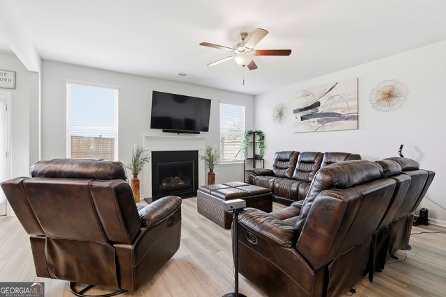 2000 Carolyn Dixon Way, Fayetteville, GA 30214