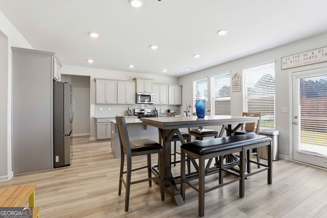 2000 Carolyn Dixon Way, Fayetteville, GA 30214