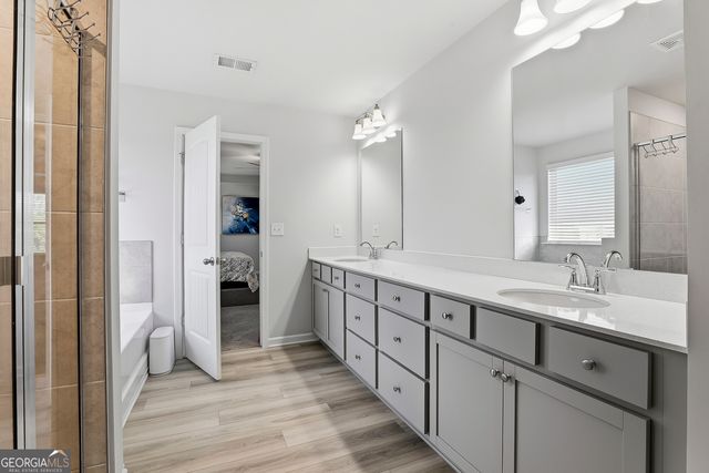 2000 Carolyn Dixon Way, Fayetteville, GA 30214