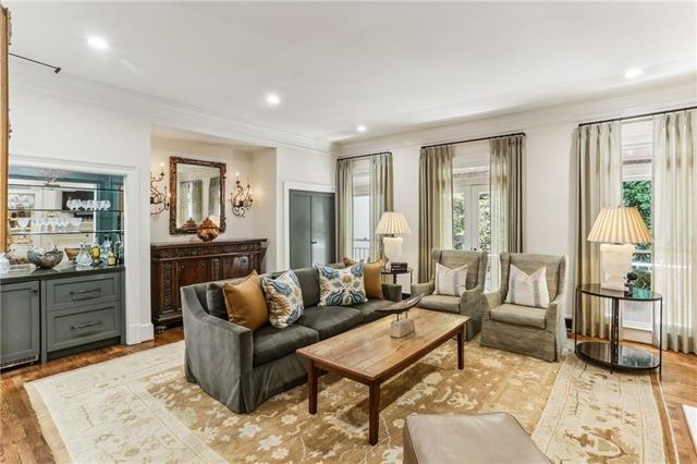 2466 Brookhaven NE Place, Brookhaven, GA 30319