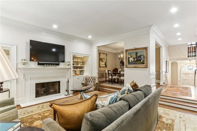 2466 Brookhaven NE Place, Brookhaven, GA 30319