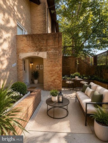 3107 HAWTHORNE DR NE, Washington, DC 20017