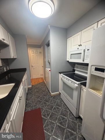 3107 HAWTHORNE DR NE, Washington, DC 20017