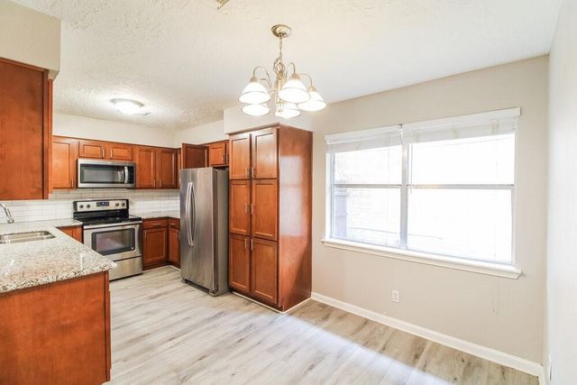 3206 Teakwood Circle, Dickinson, TX 77539