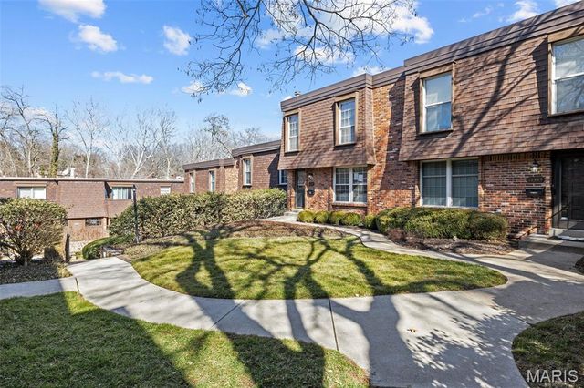 13479 Coliseum Drive, Chesterfield, MO 63017