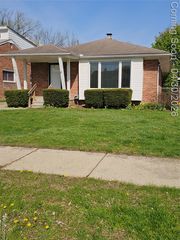 7355 W Frumin Court, Westland, MI 48185