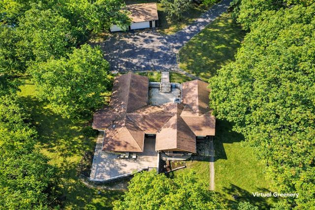 2572 North Shore DRIVE, Delavan, WI 53115