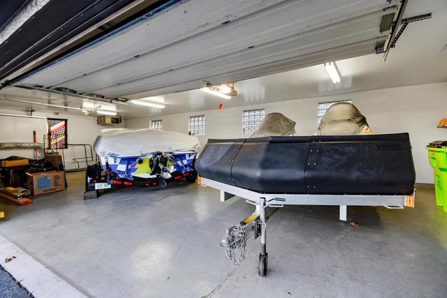 2572 North Shore DRIVE, Delavan, WI 53115