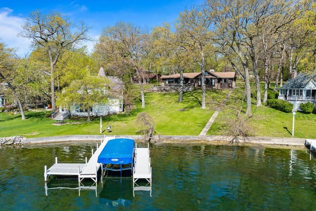 2572 North Shore DRIVE, Delavan, WI 53115