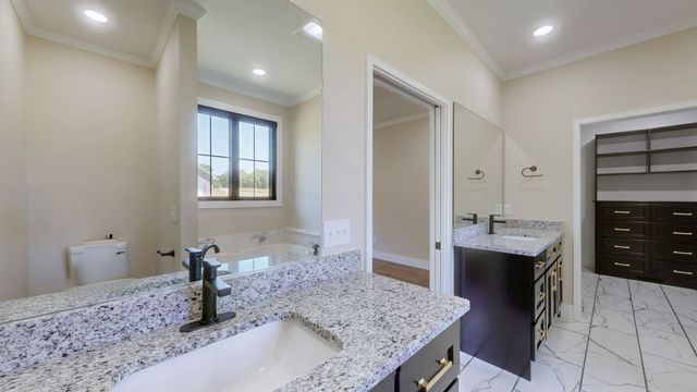 865 Alman Cemetery Rd, Paris, TN 38242