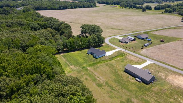 865 Alman Cemetery Rd, Paris, TN 38242