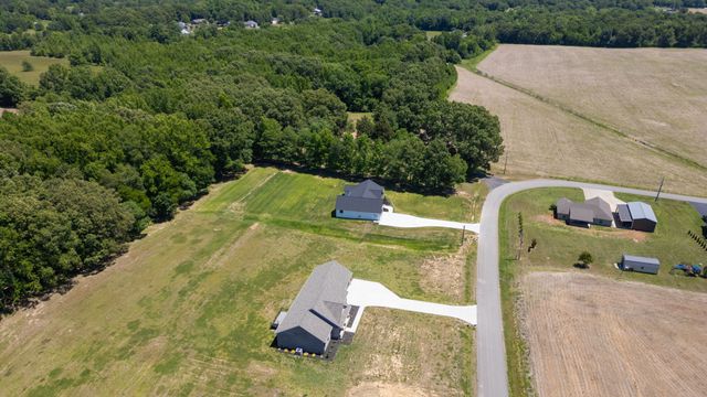 865 Alman Cemetery Rd, Paris, TN 38242
