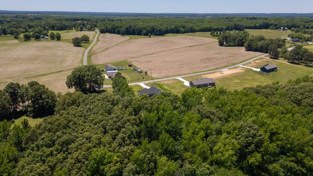 865 Alman Cemetery Rd, Paris, TN 38242