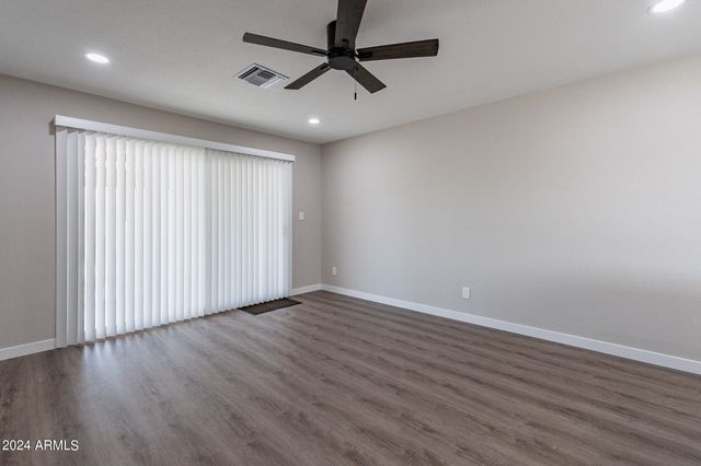 3624 W PEORIA Avenue, Phoenix, AZ 85029