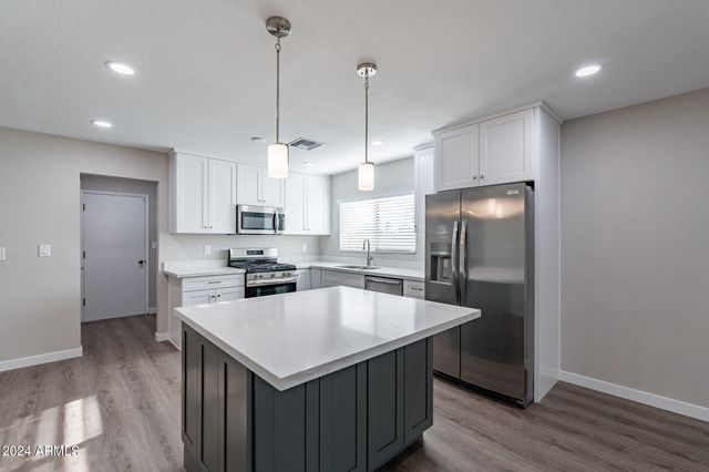 3624 W PEORIA Avenue, Phoenix, AZ 85029