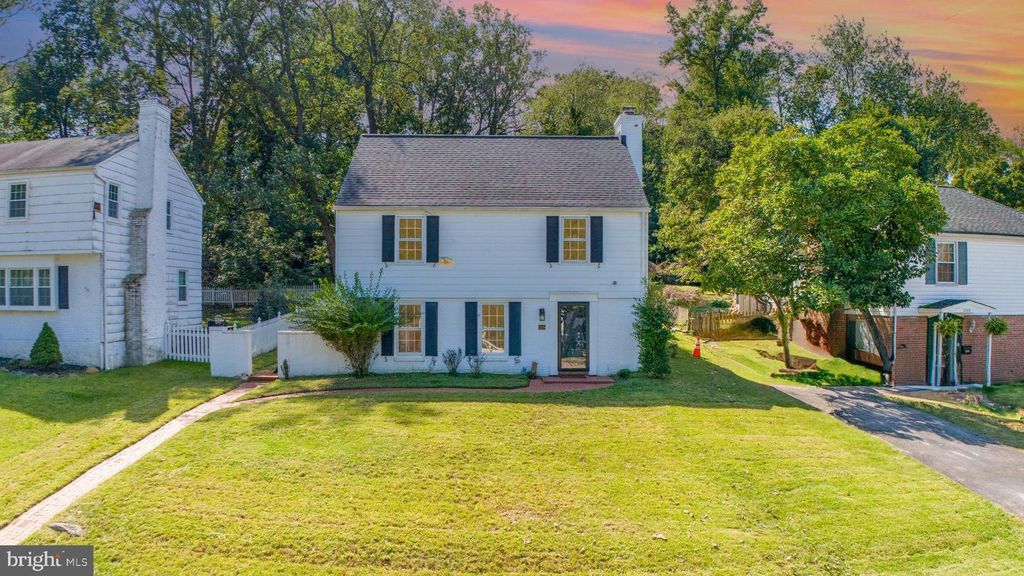 2304 PICKWICK RD, Baltimore, MD 21207