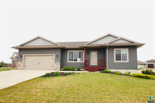 9500 W Richie Cir, Sioux Falls, SD 57106