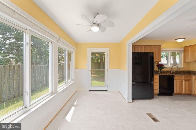 131 EVERGREEN ST, Sterling, VA 20164