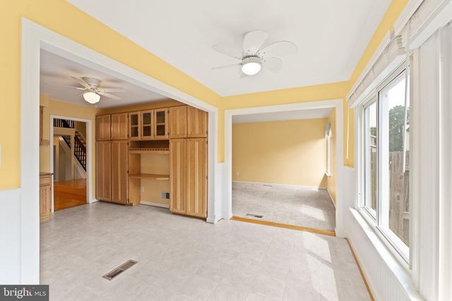 131 EVERGREEN ST, Sterling, VA 20164