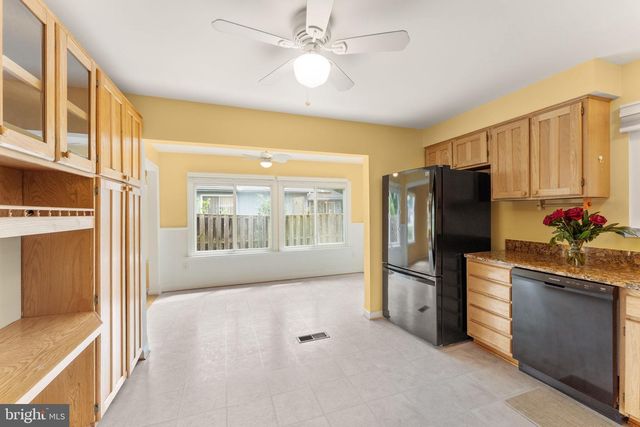 131 EVERGREEN ST, Sterling, VA 20164