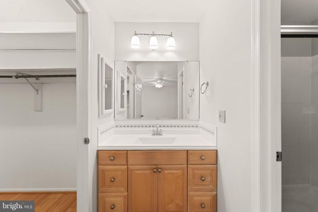 131 EVERGREEN ST, Sterling, VA 20164