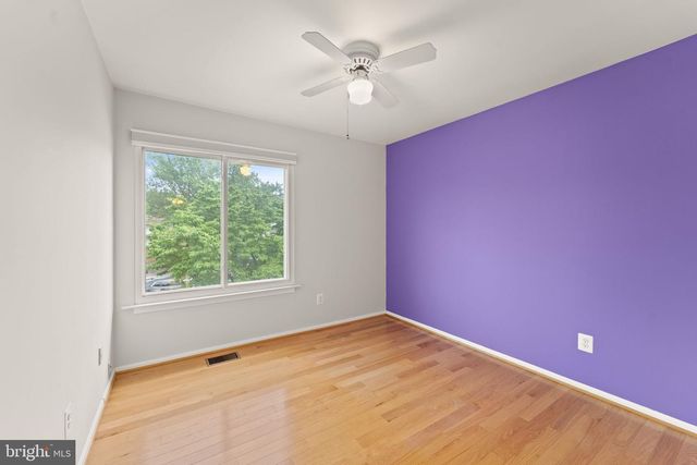 131 EVERGREEN ST, Sterling, VA 20164