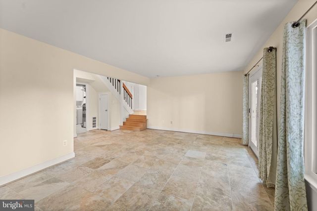 131 EVERGREEN ST, Sterling, VA 20164